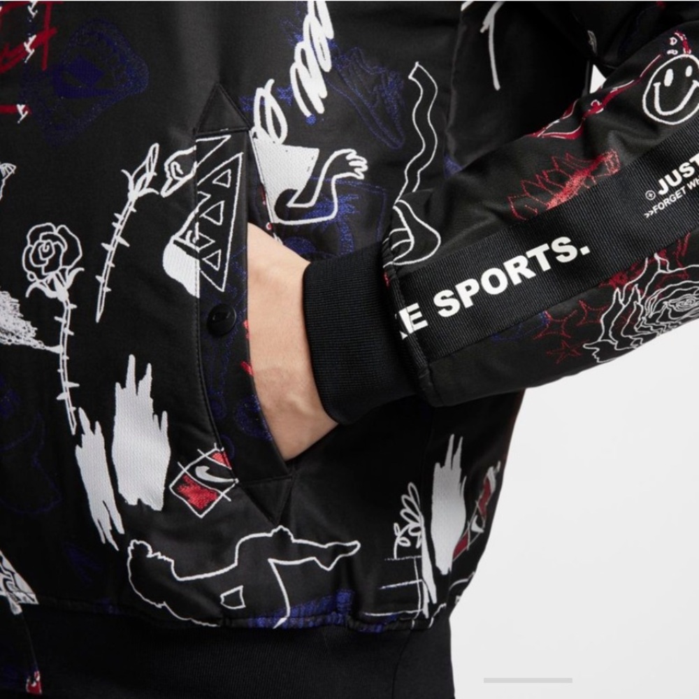 Nike jacket 🖤 - Picture 6 of 7